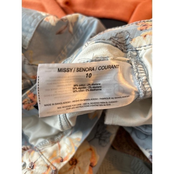 Nine West Chrystie Capri Jeans Floral Print Baby Blue Size 10 - Picture 5 of 9